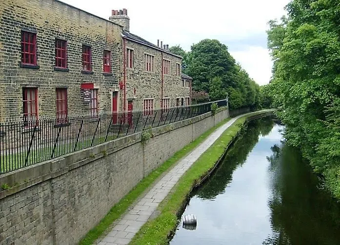 Daire -F1-Gh- Enjoy A Wonderful Stay In Our Cosy Luxurious, Spacious Ground Floor Apartment, Free Parking, Free Wifi Leeds