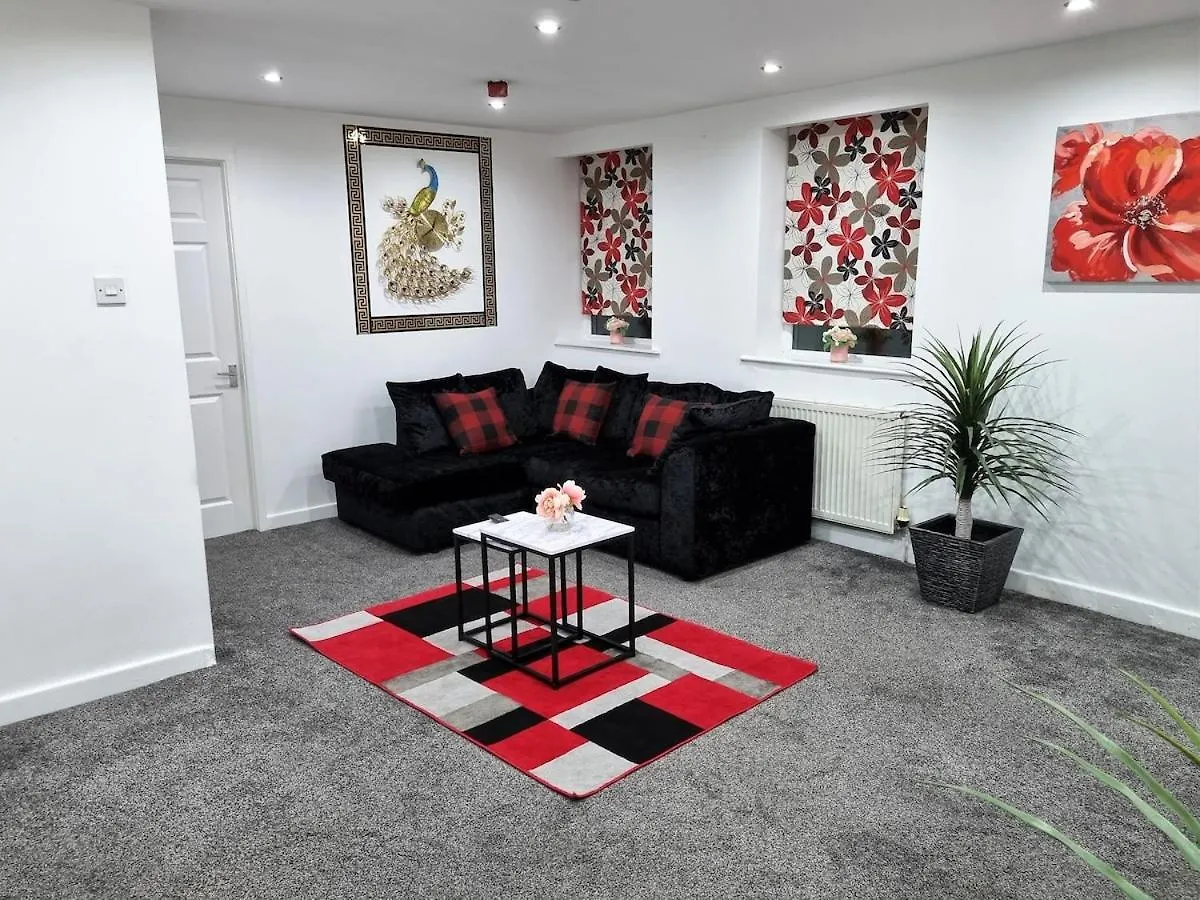 -F1-Gh- Enjoy A Wonderful Stay In Our Cosy Luxurious, Spacious Ground Floor Apartment, Free Parking, Free Wifi Leeds