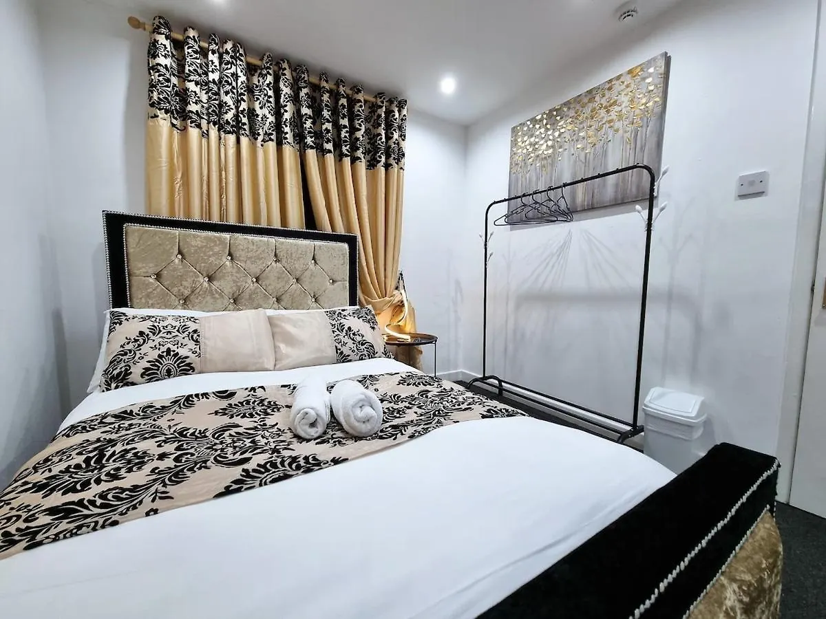 -F1-Gh- Enjoy A Wonderful Stay In Our Cosy Luxurious, Spacious Ground Floor Apartment, Free Parking, Free Wifi Leeds  Daire Leeds (West Yorkshire)
